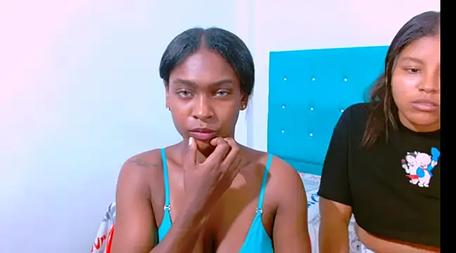 Snapshot of ladypussy69 chatting on January 27, 7:03 pm ladypussy69 online show from January 27, 7:03 pm