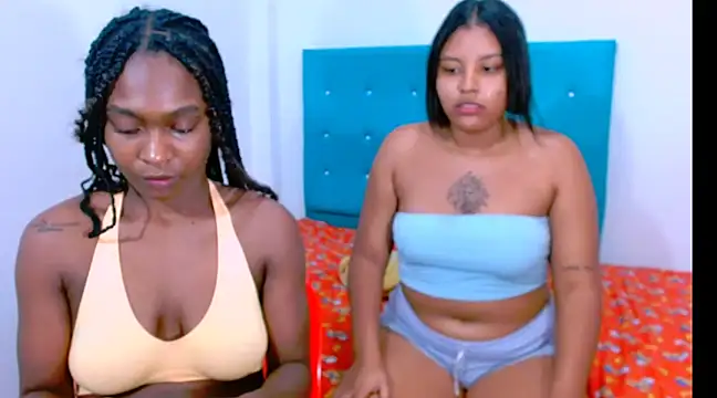 Snapshot of ladypussy69 chatting on February 7, 6:24 pm ladypussy69 online show from February 7, 6:24 pm