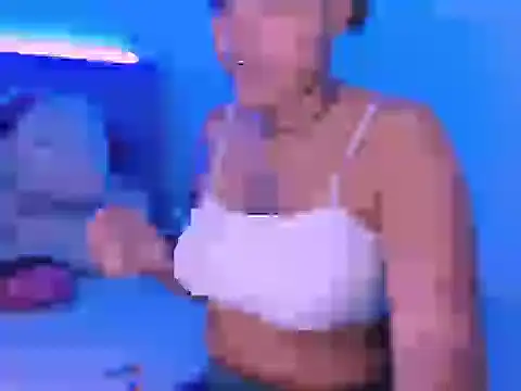 Snapshot of ladypussy69 chatting on February 9, 6:45 pm ladypussy69 online show from February 9, 6:45 pm