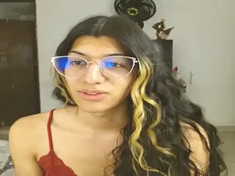 engielphoenis14 online show from December 20, 6:08 am