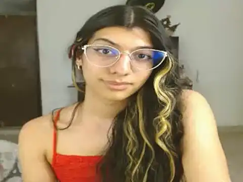 engielphoenis14 online show from December 21, 4:57 pm