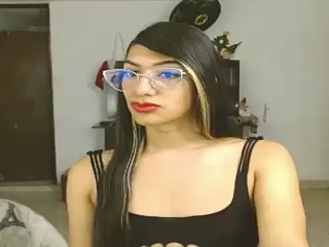 engielphoenis14 online show from December 24, 5:02 pm