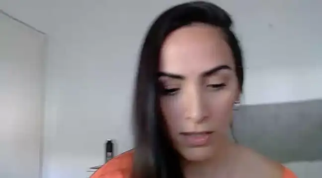 alessandra-a online show from December 3, 8:50 pm