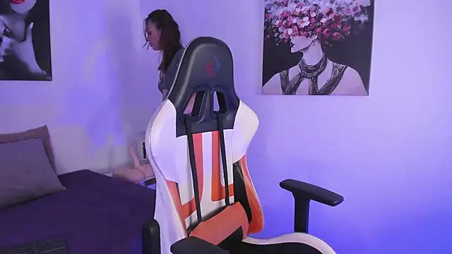 Snapshot of _Victoria____ chatting on December 16, 8:26 pm Victoria online show from December 16, 8:26 pm