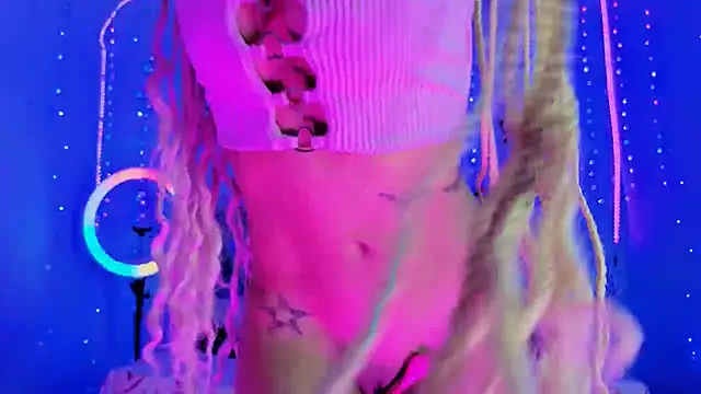 Snapshot of gabbiefoxthx chatting on January 27, 9:34 am gabbiefoxthx online show from January 27, 9:34 am