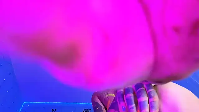 Snapshot of gabbiefoxthx chatting on February 13, 4:22 am gabbiefoxthx online show from February 13, 4:22 am