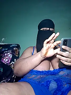 Snapshot of Loly_mor chatting on January 10, 12:15 pm Loly mor online show from January 10, 12:15 pm