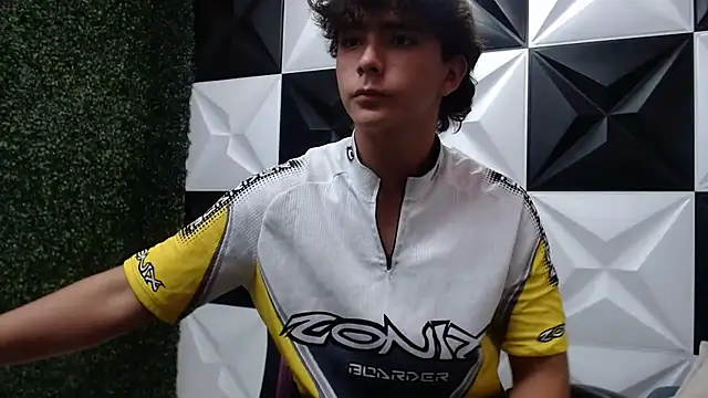 Dani cumboy online show from December 6, 1:51 am