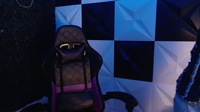 Dani cumboy online show from February 25, 3:20 am