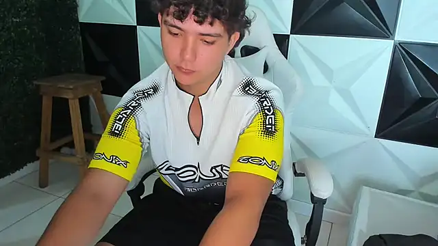 Dani cumboy online show from December 21, 2:46 pm