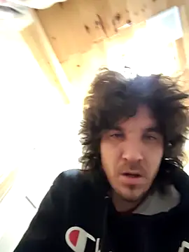 Snapshot of Lilsmokeshow017 chatting on December 21, 4:25 pm Lilsmokeshow017 online show from December 21, 4:25 pm