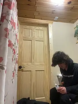 Snapshot of Lilsmokeshow017 chatting on January 12, 7:02 am Lilsmokeshow017 online show from January 12, 7:02 am