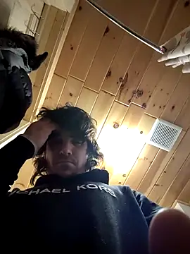 Snapshot of Lilsmokeshow017 chatting on February 1, 4:38 pm Lilsmokeshow017 online show from February 1, 4:38 pm