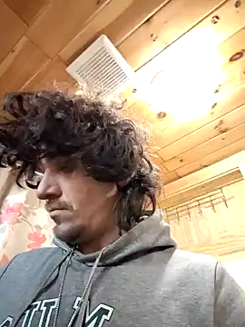 Snapshot of Lilsmokeshow017 chatting on February 17, 2:13 pm Lilsmokeshow017 online show from February 17, 2:13 pm