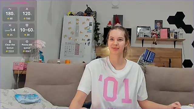 Girl alone home online show from January 8, 3:42 am