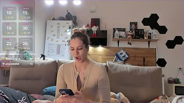 Girl alone home online show from January 15, 4:22 pm