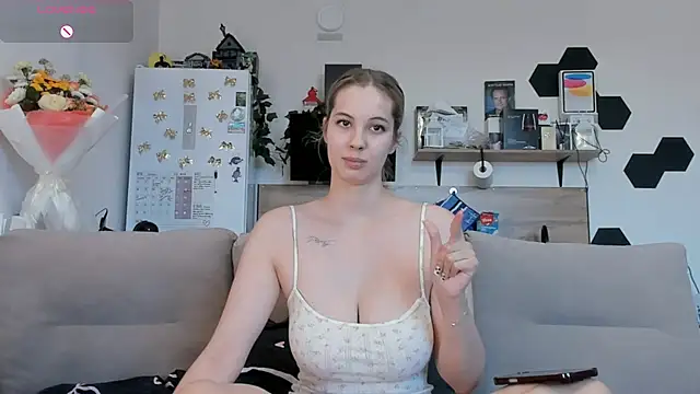 Snapshot of Girl_alone_home chatting on July 2, 3:18 pm Girl alone home online show from July 2, 3:18 pm
