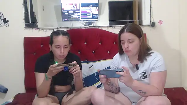 Snapshot of Lola_barbara chatting on December 12, 7:08 am Lola barbara online show from December 12, 7:08 am