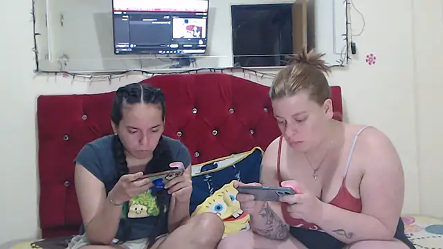Snapshot of Lola_barbara chatting on January 19, 3:29 am Lola barbara online show from January 19, 3:29 am
