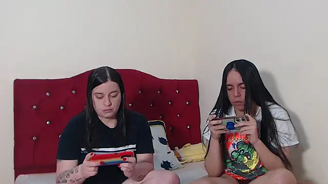 Snapshot of Lola_barbara chatting on October 18, 3:35 pm Lola barbara online show from October 18, 3:35 pm