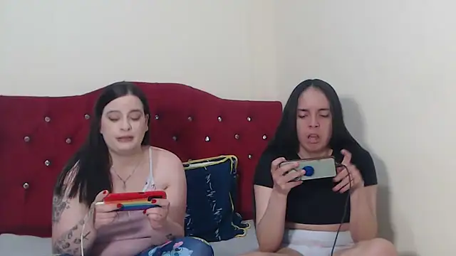 Snapshot of Lola_barbara chatting on October 20, 9:59 pm Lola barbara online show from October 20, 9:59 pm
