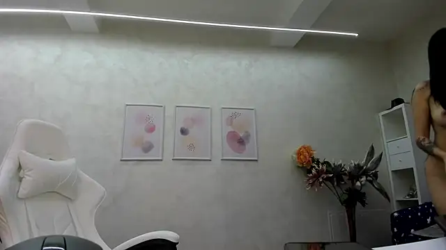 Snapshot of patriciakeys chatting on December 23, 10:21 am patriciakeys online show from December 23, 10:21 am