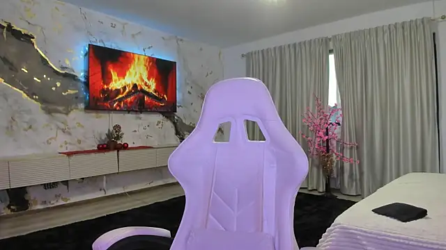 patriciakeys online show from December 19, 5:36 am