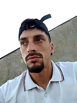 Snapshot of puak6666 chatting on December 19, 10:32 pm puak6666 online show from December 19, 10:32 pm