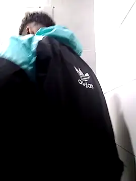 Snapshot of puak6666 chatting on December 25, 11:42 pm puak6666 online show from December 25, 11:42 pm