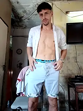 Snapshot of puak6666 chatting on January 30, 2:36 pm puak6666 online show from January 30, 2:36 pm