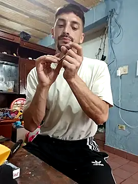 Snapshot of puak6666 chatting on March 3, 7:39 pm puak6666 online show from March 3, 7:39 pm