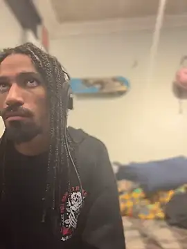 hotcamboy420 online show from January 13, 4:39 am