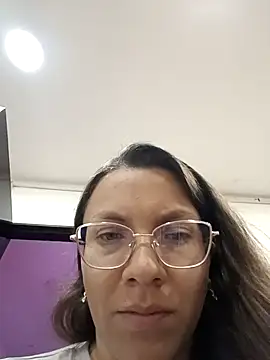 karlamorris  online show from October 1, 1:39 pm