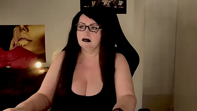 NannaGlossa online show from July 5, 10:44 am