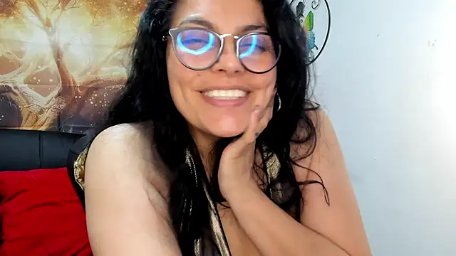 Lust Mom41 online show from December 5, 6:22 pm