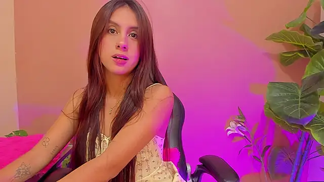 Snapshot of AlanaJones1 chatting on March 14, 3:59 am AlanaJones1 online show from March 14, 3:59 am