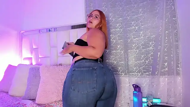 LeahxBarker online show from February 13, 1:45 am