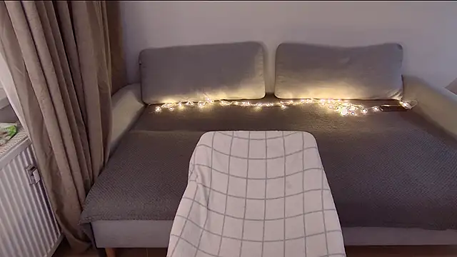 crystal lilith online show from November 23, 2:55 am