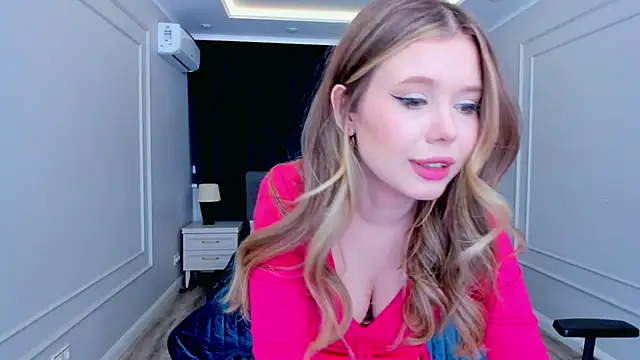 FollowLovee online show from January 25, 5:40 pm