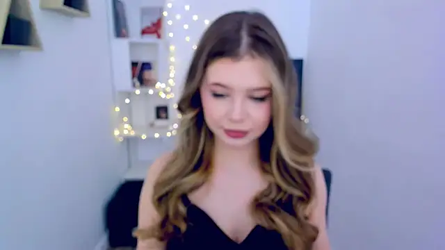 FollowLovee online show from March 19, 11:39 am