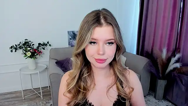 FollowLovee online show from September 25, 12:09 pm