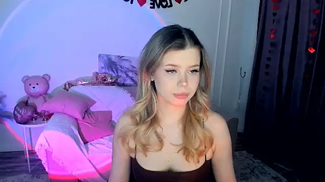 FollowLovee online show from February 28, 3:40 am