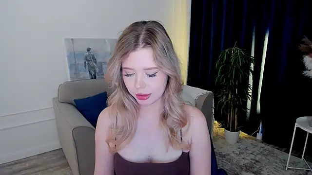 FollowLovee online show from June 20, 4:04 am