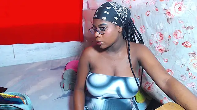 EvaxEmma online show from June 18, 4:55 pm