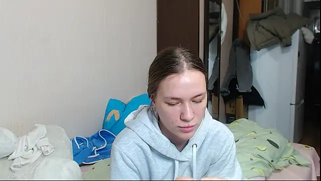 leila bambi  online show from January 15, 11:08 pm