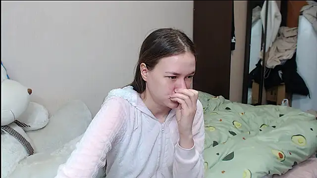 leila bambi  online show from January 24, 7:18 pm