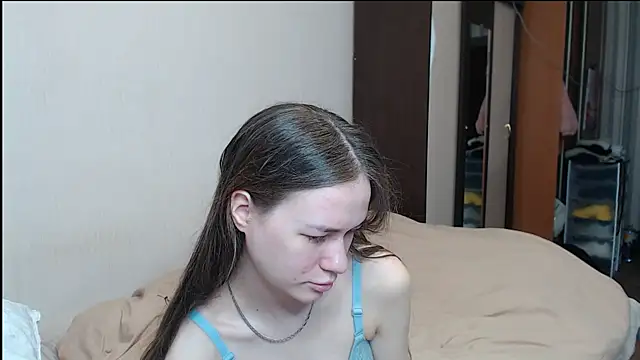 leila bambi  online show from March 21, 3:44 am