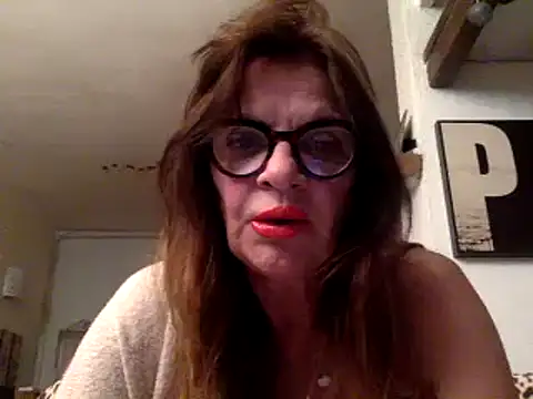 gildamilf online show from December 2, 8:00 pm