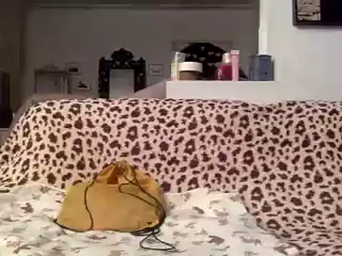 gildamilf online show from December 6, 8:29 pm