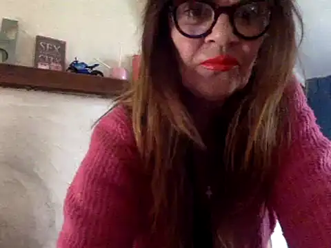 gildamilf online show from December 8, 1:14 pm